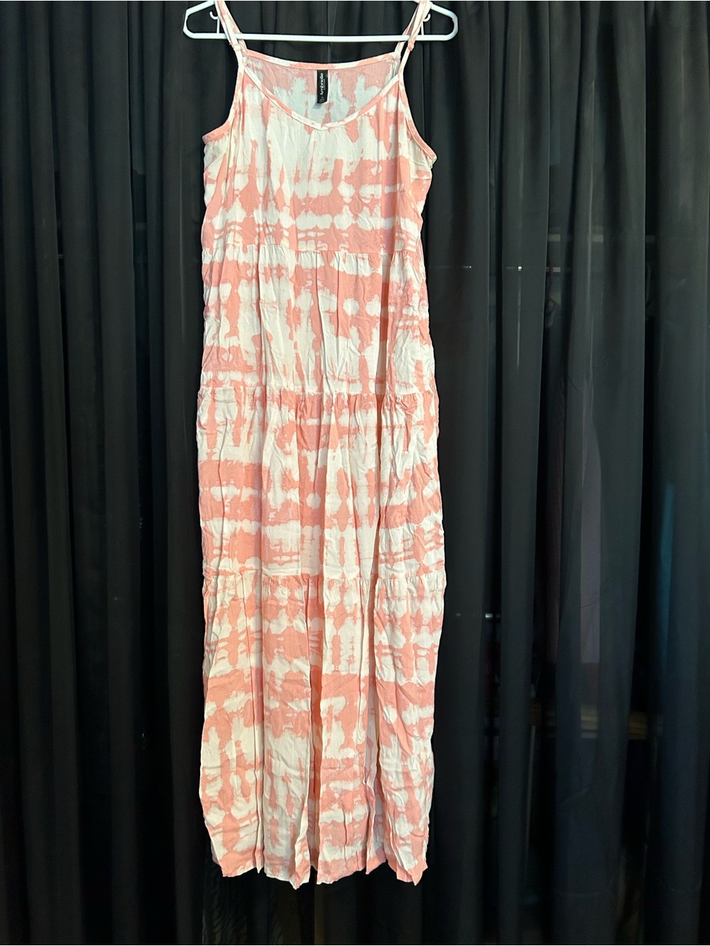 Ambrielle Coral and White Tie-Dye Maxi